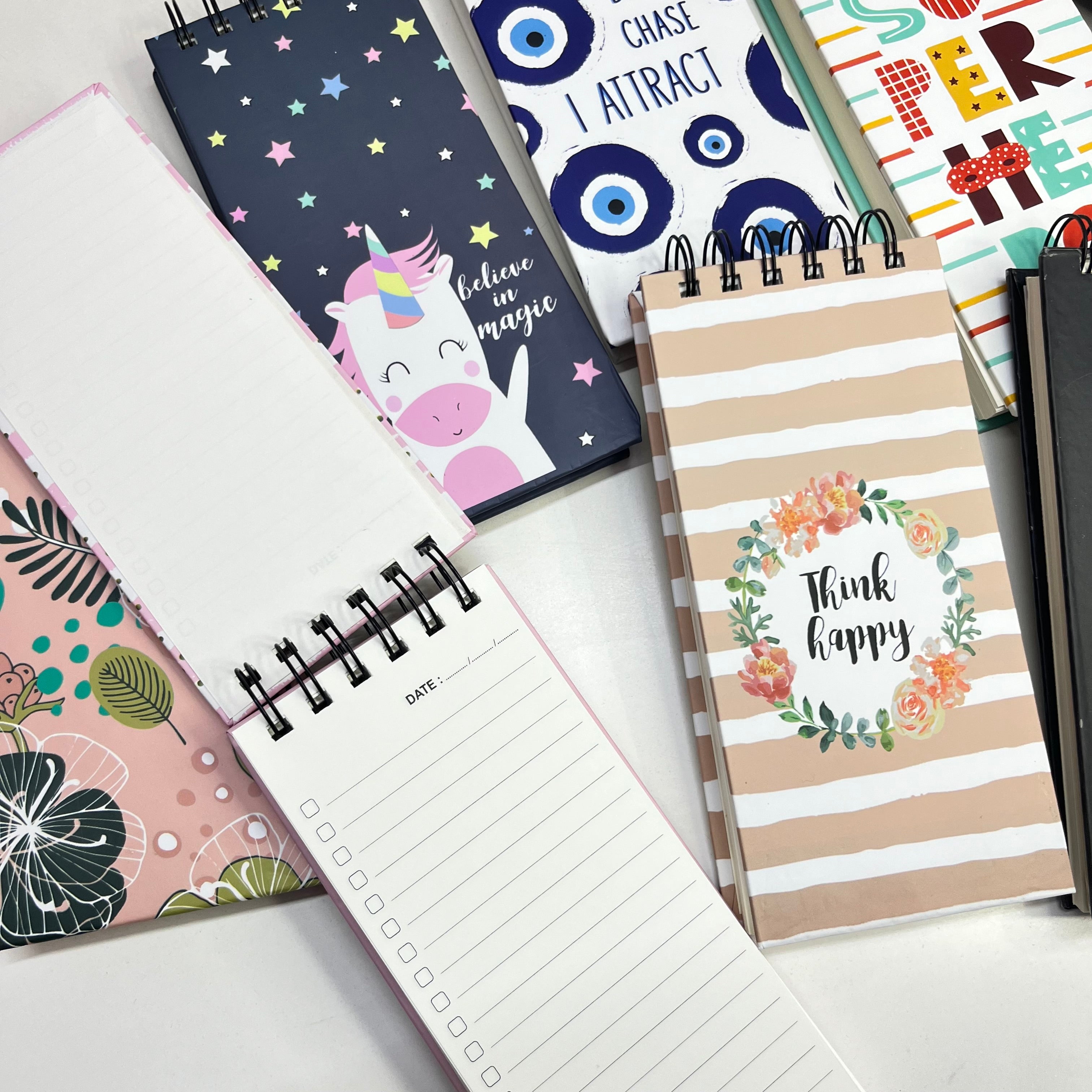 Hello Kitty Blusher - Image 7