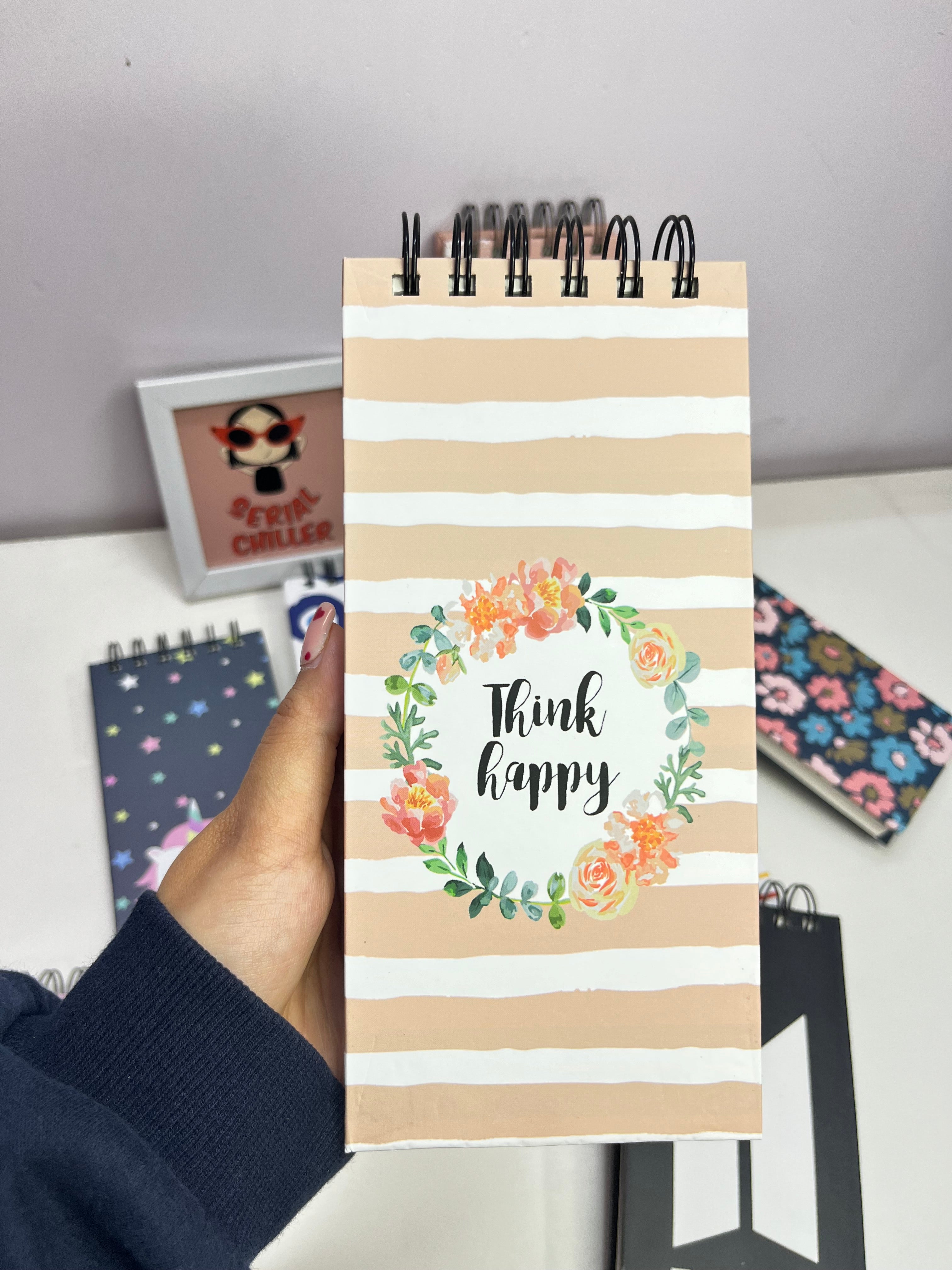 Hello Kitty Blusher - Image 9