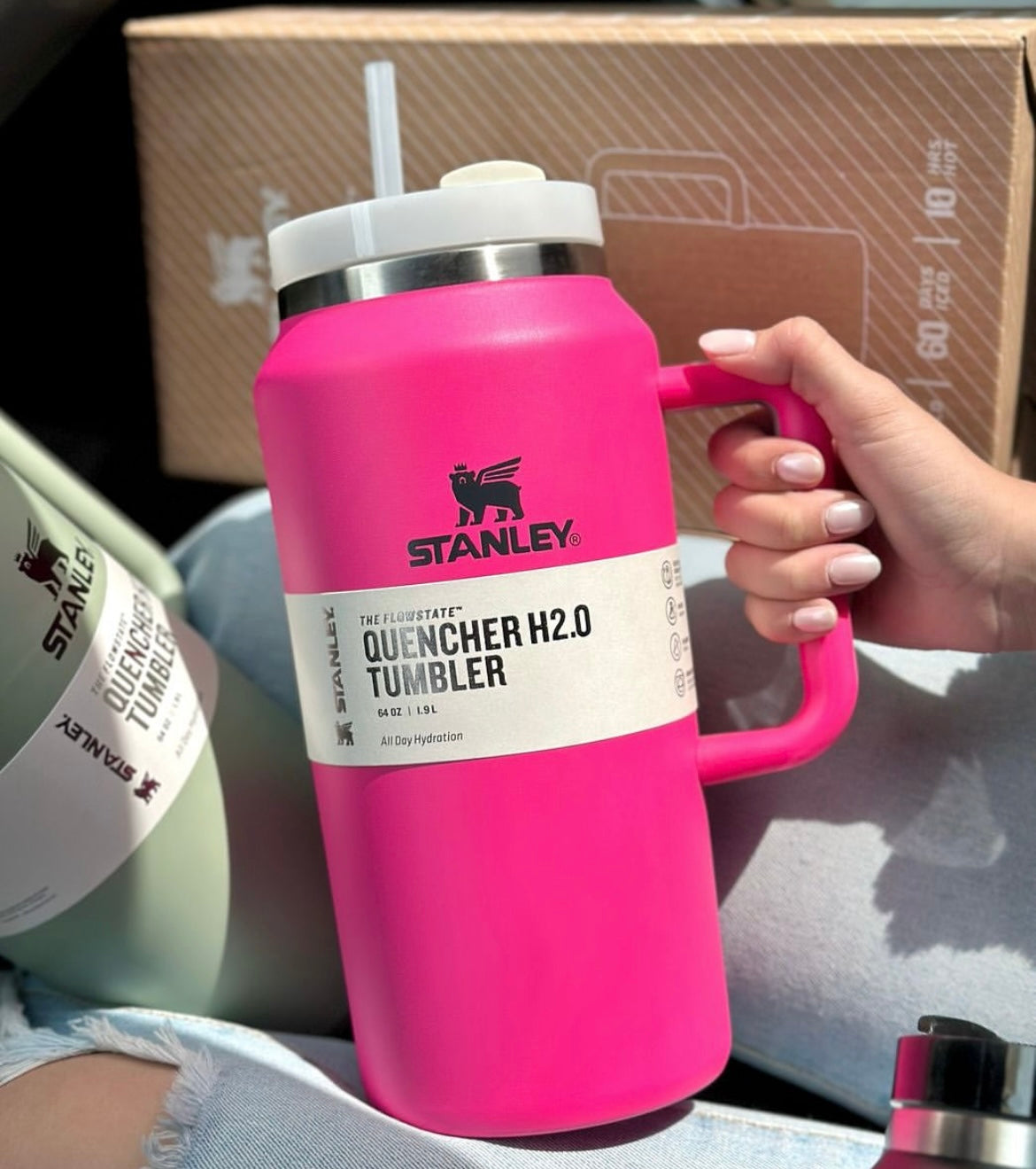 Stanley Jumbo Cup Quencher H2.O | 64 oz Insulated Tumbler - 2000 ML - Image 4