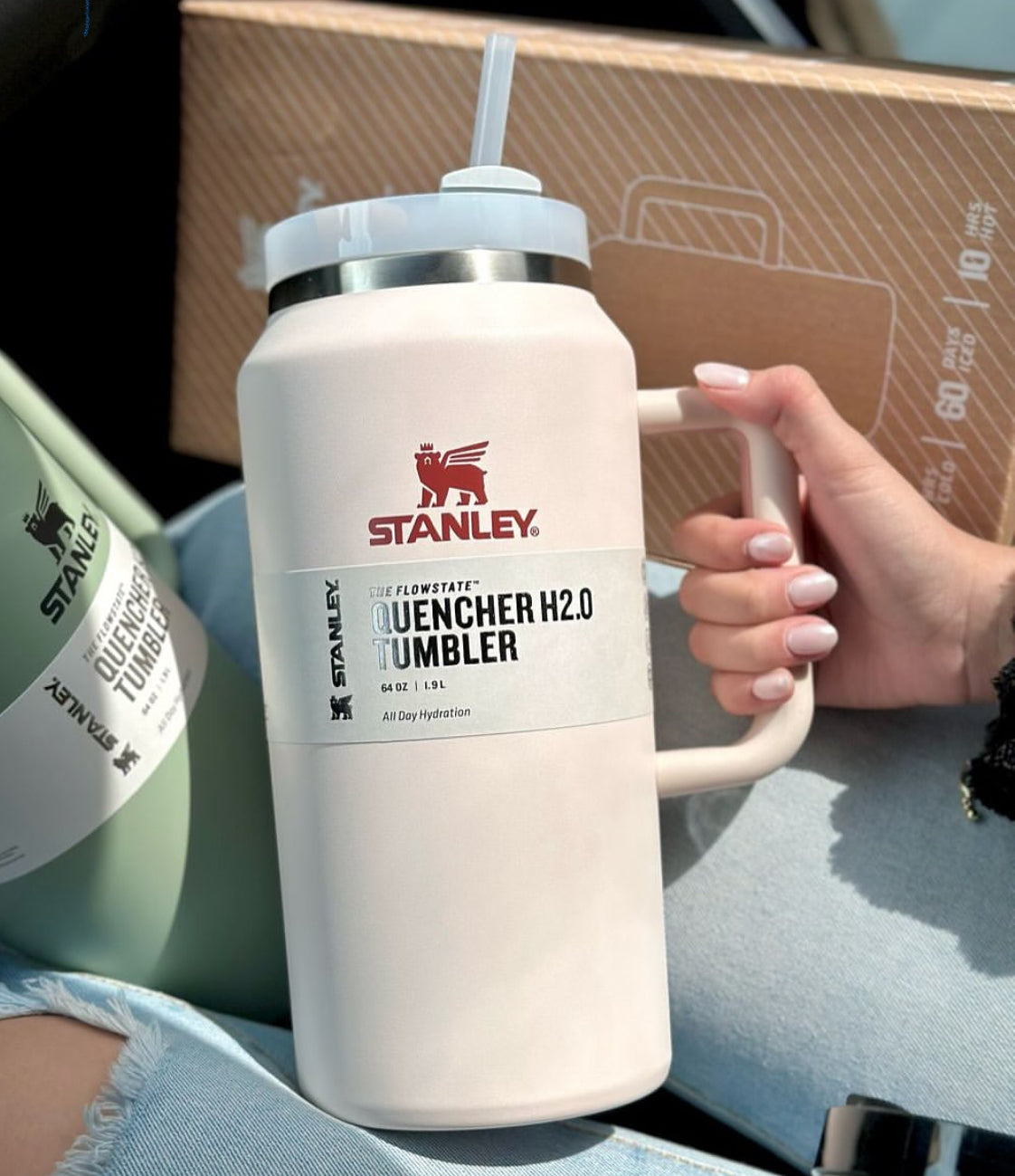 Stanley Jumbo Cup Quencher H2.O | 64 oz Insulated Tumbler - 2000 ML - Image 6