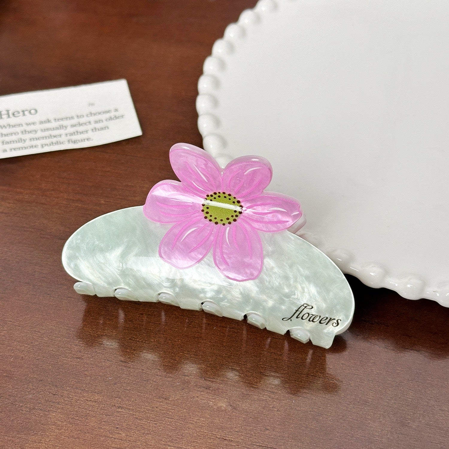 Korean Pastel Daisy Hair Claw | Pinteresty Hair Clutcher - Image 6