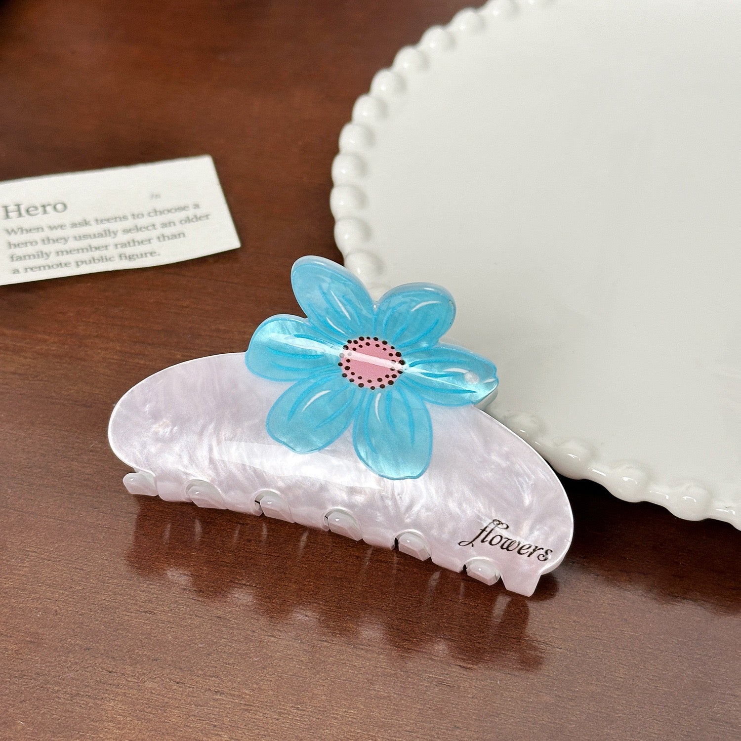 Korean Pastel Daisy Hair Claw | Pinteresty Hair Clutcher - Image 7