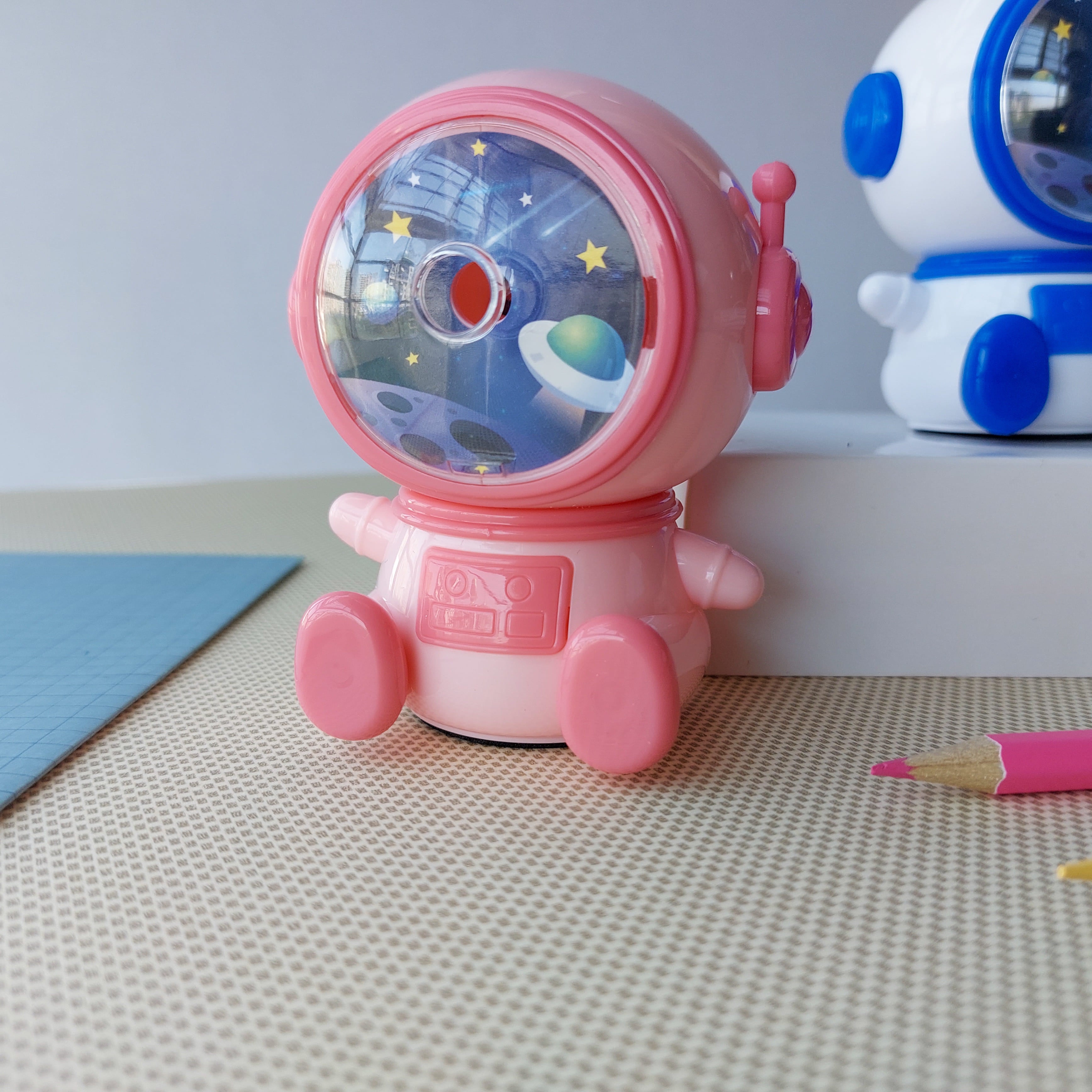 Space Manual Sharpeners - Image 2